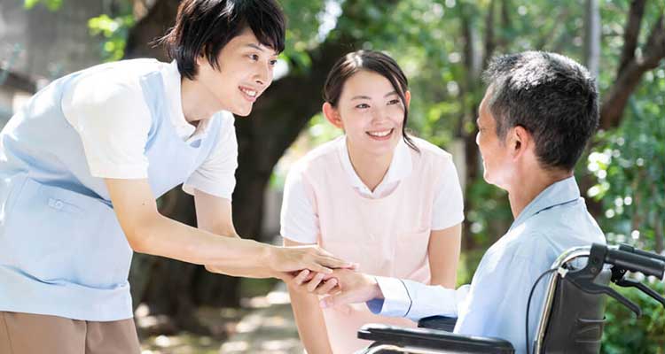 日本留学介护生项目简介：全免学费，保证就职！